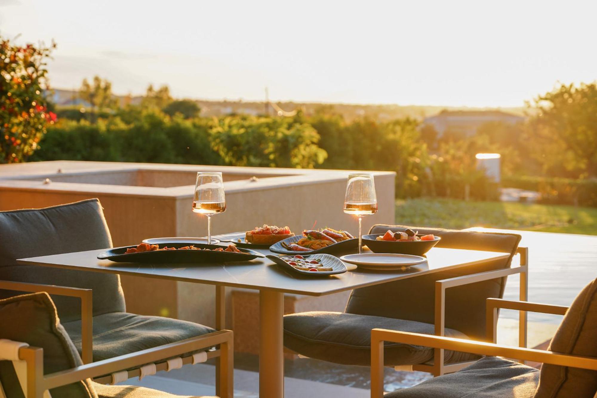 Maravilla Luxury Living Kosz Kültér fotó